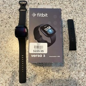 Fitbit Versa 3 Smartwatch + GPS